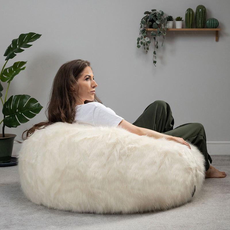 Pouf classique en fausse fourrure Soho, Naturel