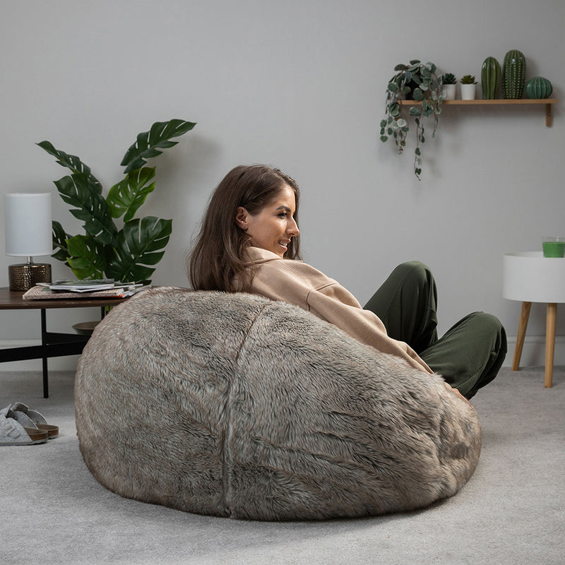 Pouf en fausse fourrure - Lapin