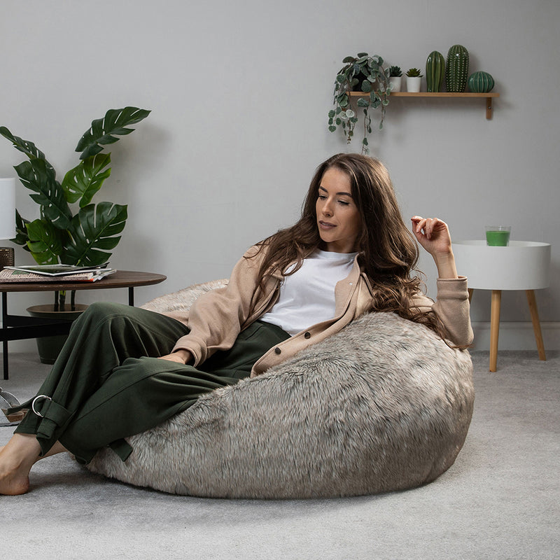Pouf en fausse fourrure - Lapin