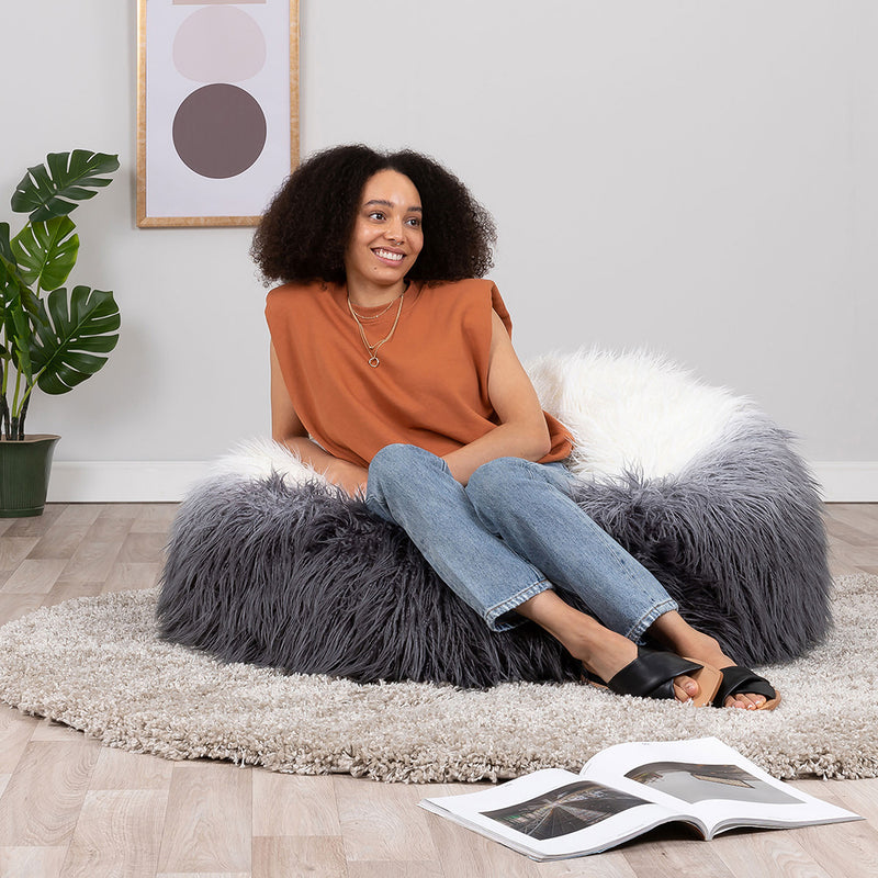 Pouf en fausse fourrure - Gris