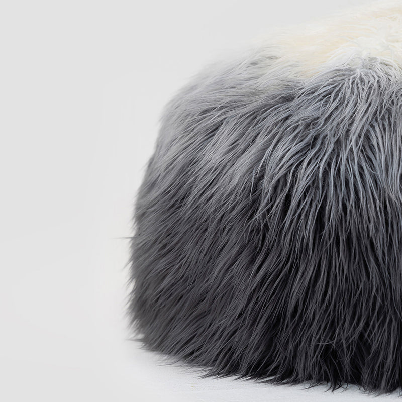 Pouf en fausse fourrure - Gris