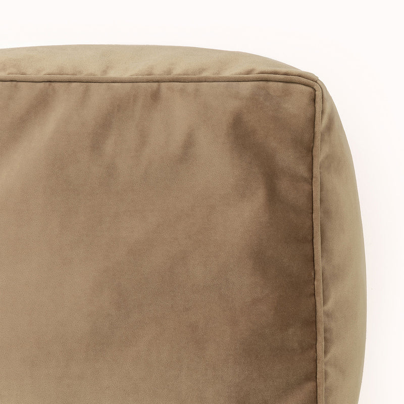 Pouf carré en velours Amara - Taupe