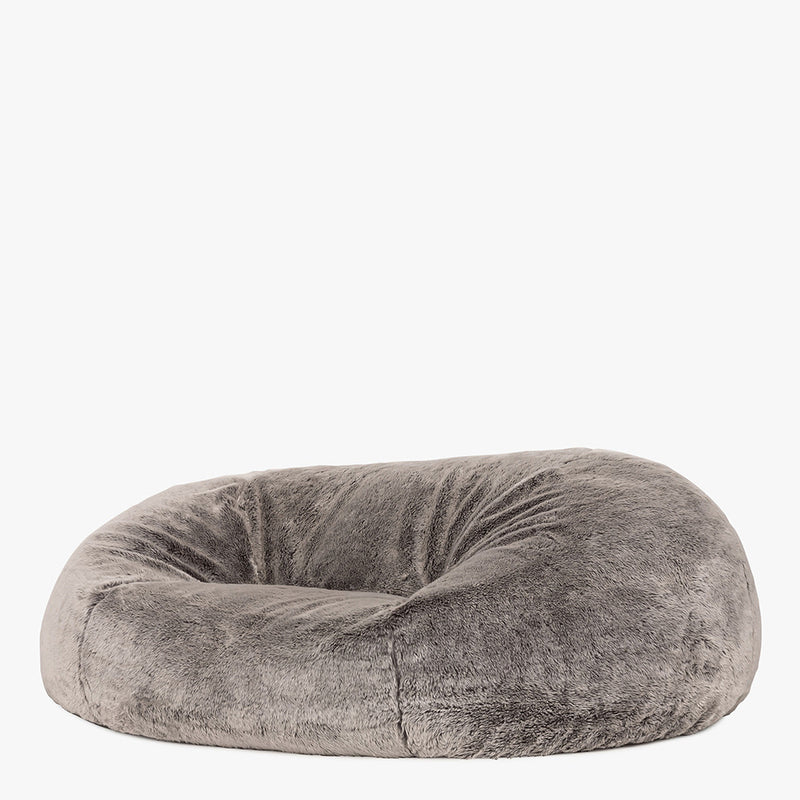 Pouf Kenai Cloud deux places en fausse fourrure - Loup arctique